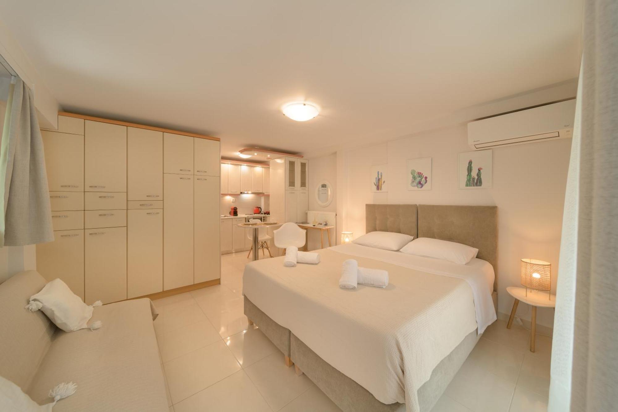 Cactus - Blooming Garden Apartments Kalamata Exterior photo